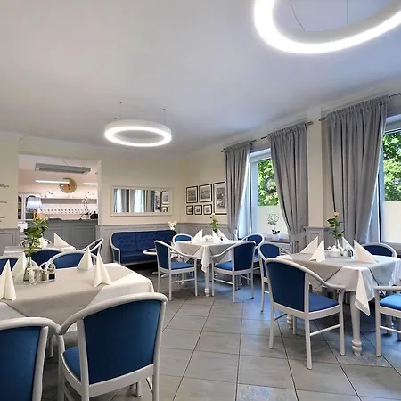 Slowianski Bed & Breakfast Łobez
